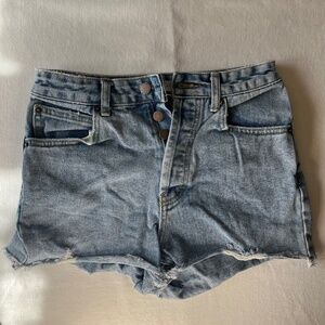 O'NEILL Women's Jean Shorts in Blue Button Fly Size 25 NWOT